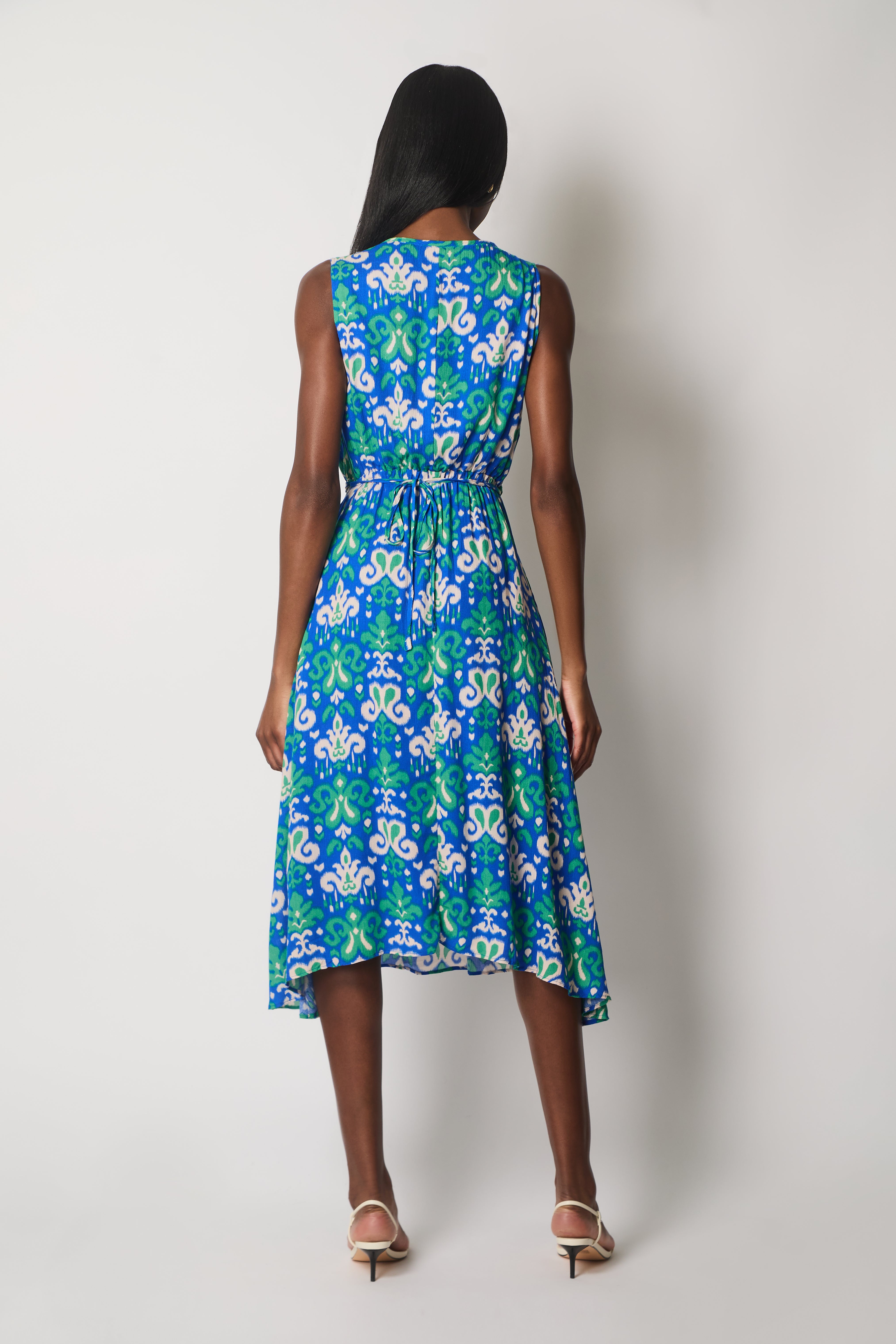 Sleeveless V-Neck Abstract Print Dress with Waist Tie - Blue