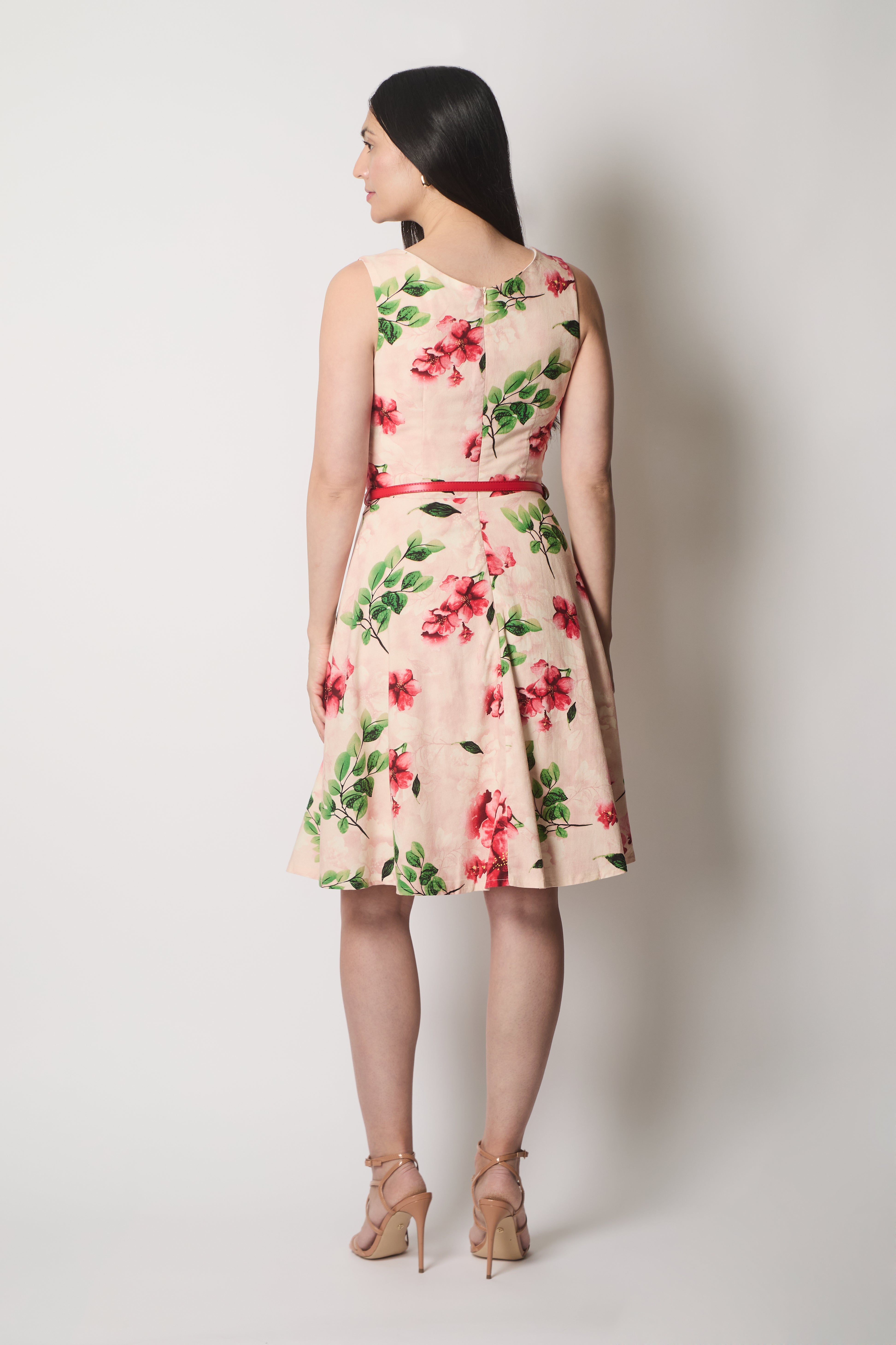 Sleeveless V-Neck Floral Print Dress with Belt