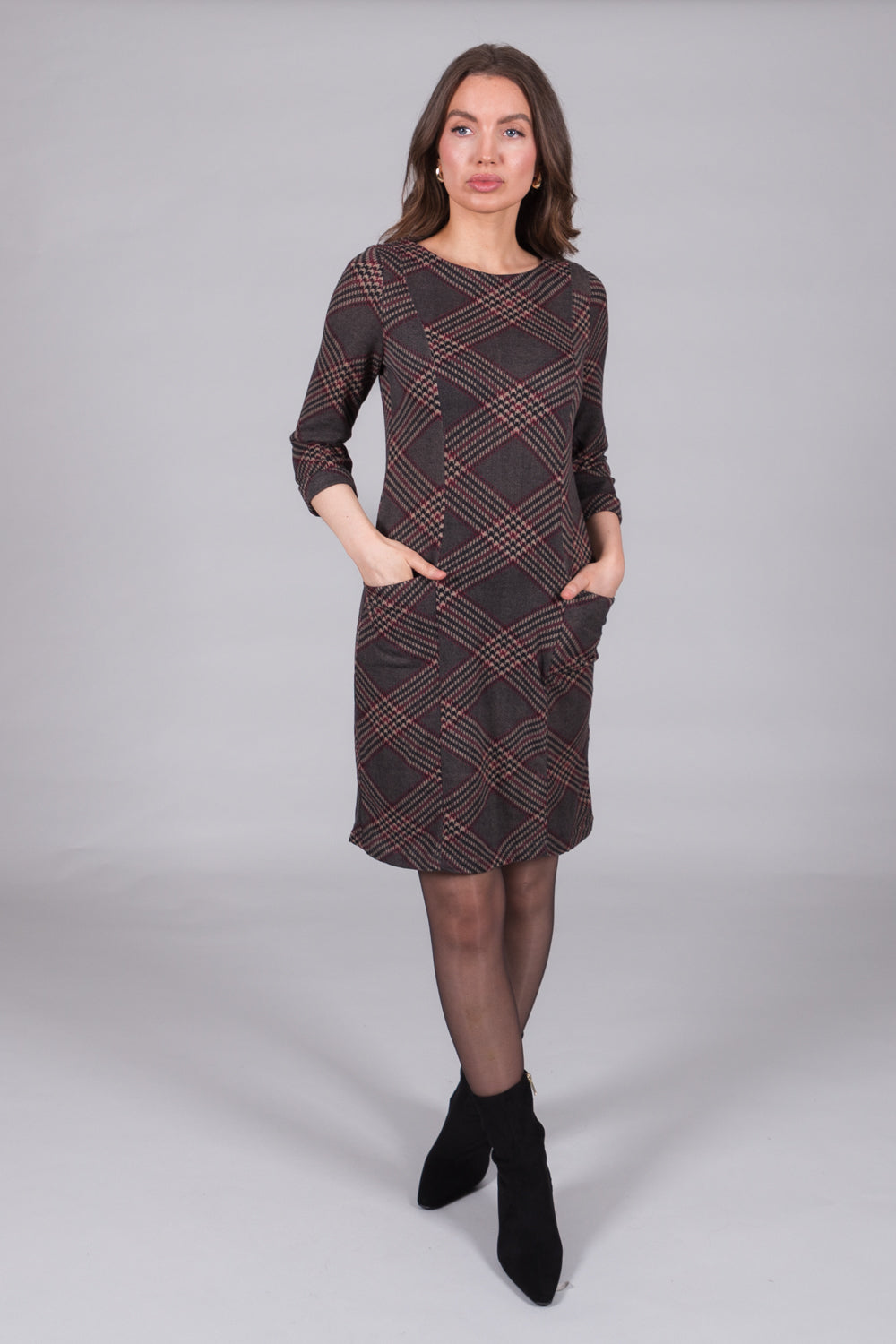 Geometric Knit Dress with Pockets - Red
