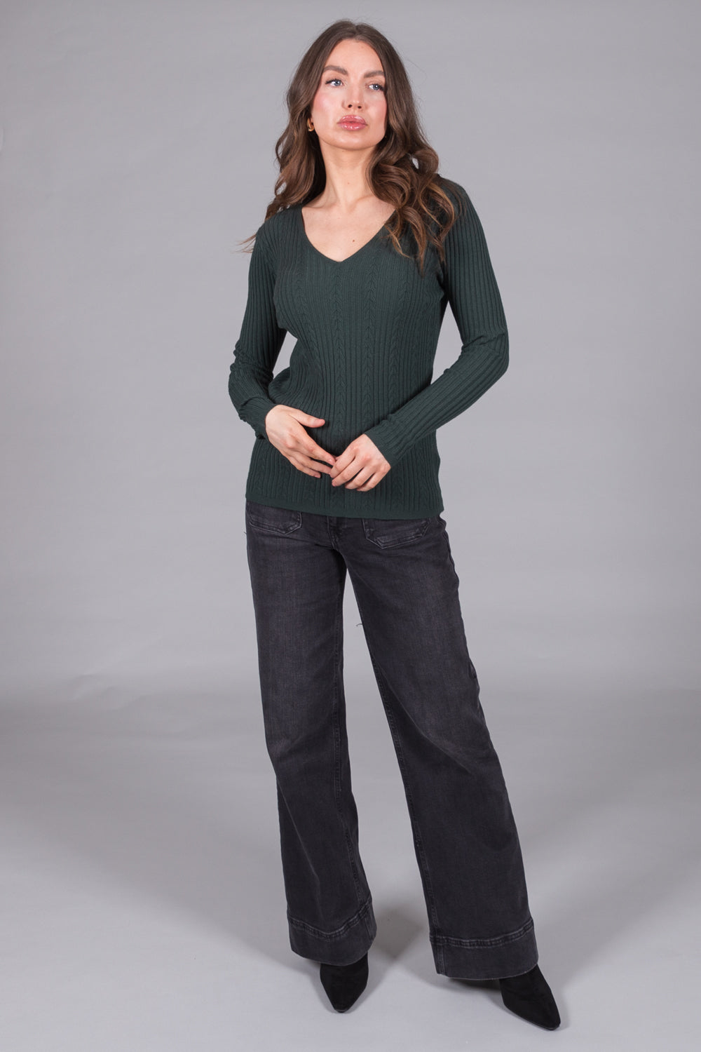 Ribbed V-Neck Jumper - Green