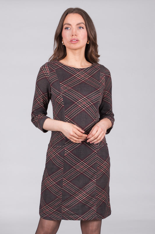 Geometric Knit Dress with Pockets - Red