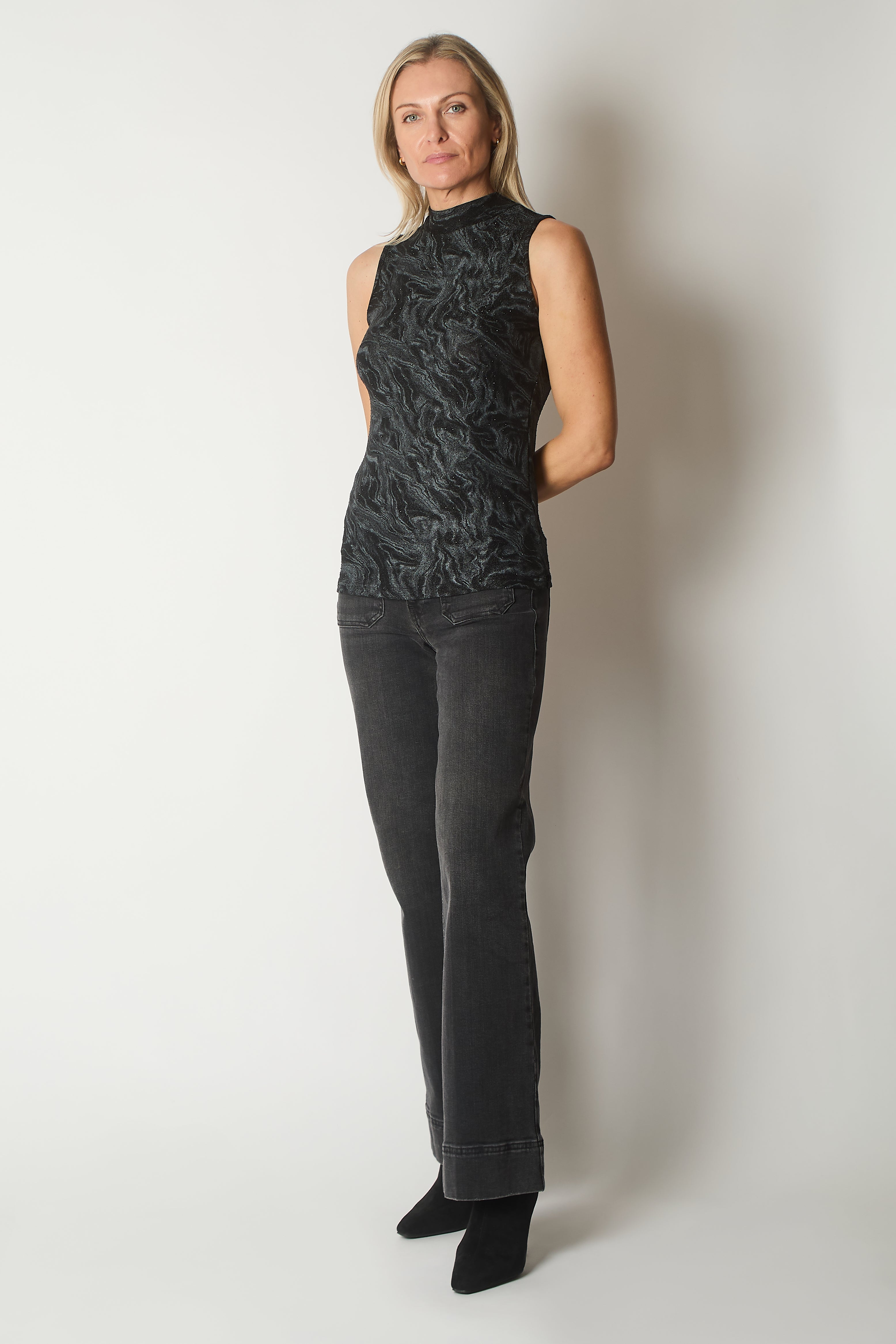 Sleeveless High-Neck Top with Marble Effect and Sparkle Detail - Black