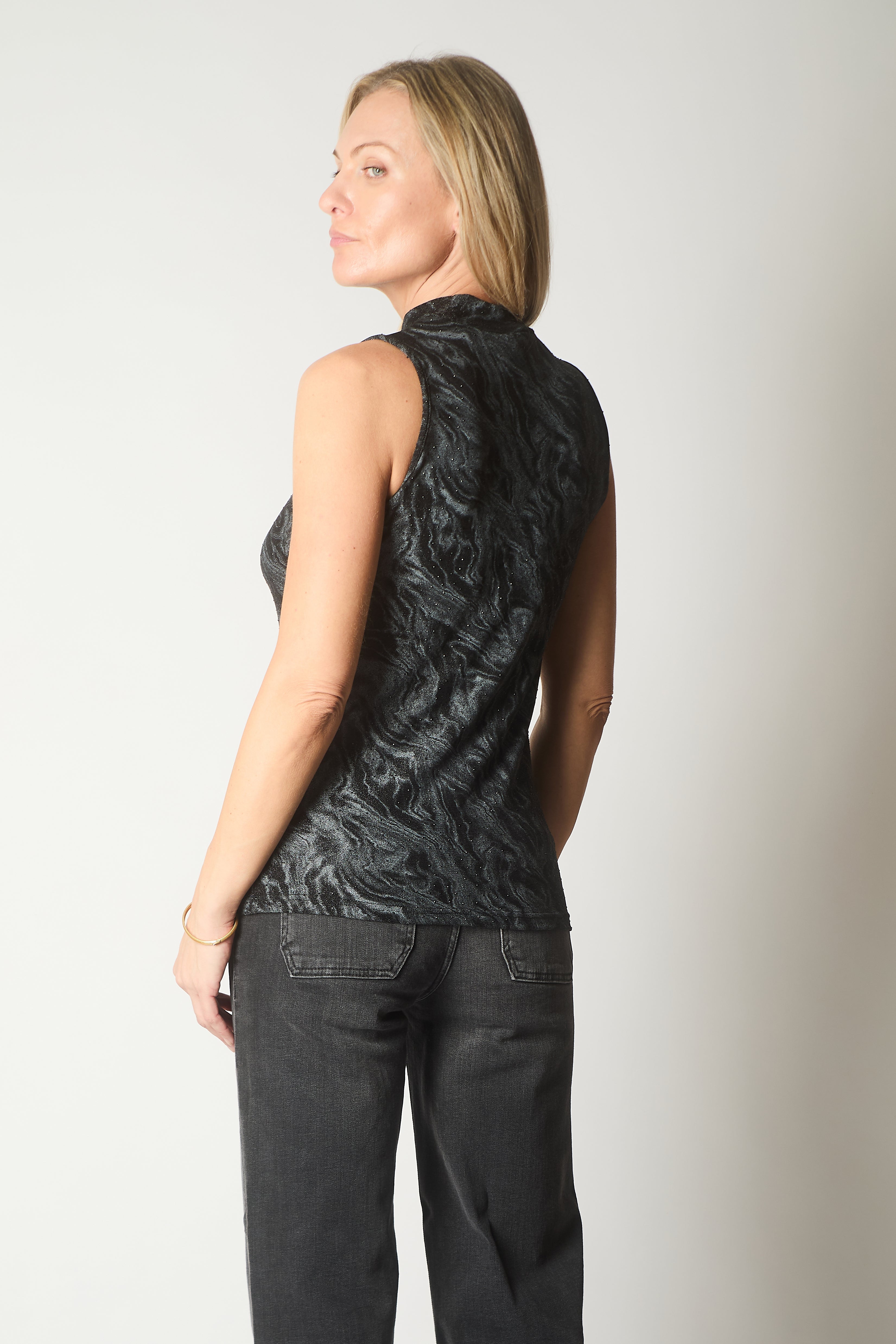 Sleeveless High-Neck Top with Marble Effect and Sparkle Detail - Black